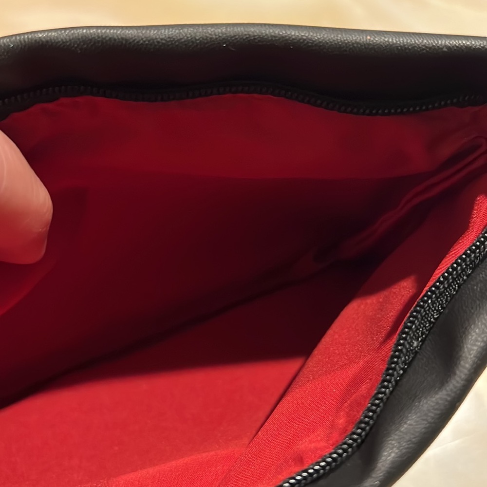 New Dior Make up bag - Picture 7 of 9